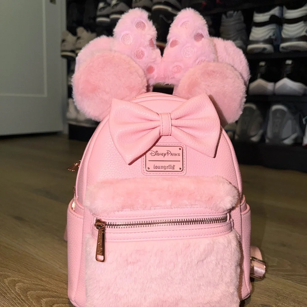Loungefly Pink Furry Backpack with Bow and Ears - Picture 1 of 4